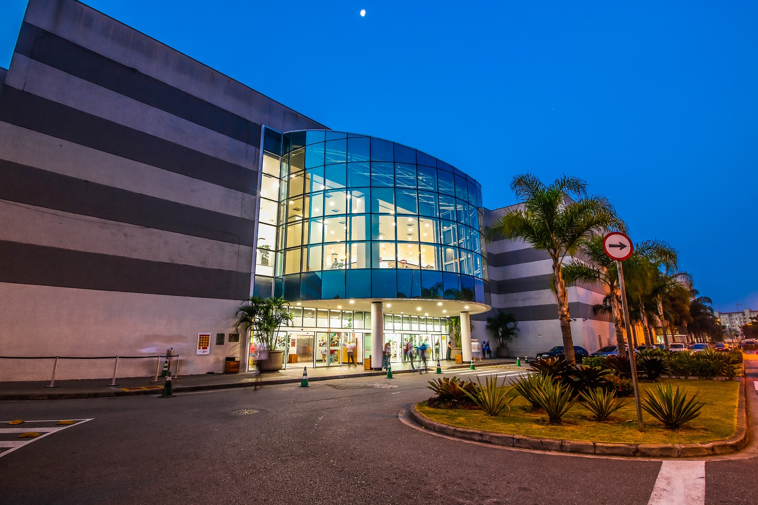 lojas de tenis shopping itaquera